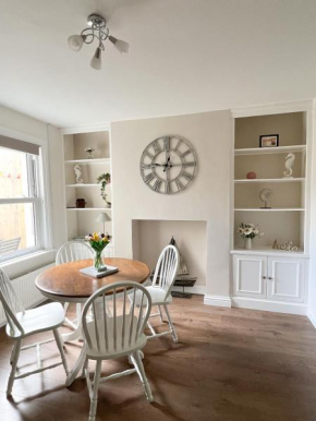 Quayside Cottage - Stone's Throw From Poole Quay